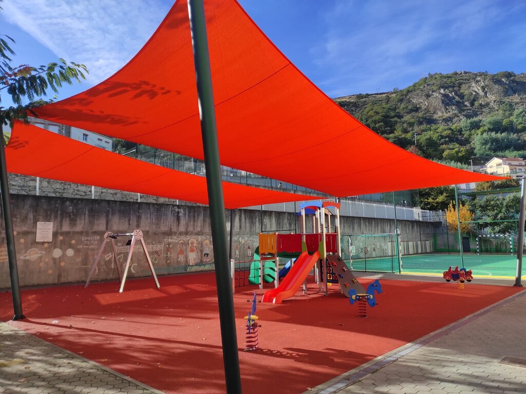 PARQUE INFANTIL DO CENTRO ESCOLAR REQUALIFICADO